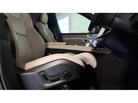 2025 Volvo XC90 - thumbnail 5
