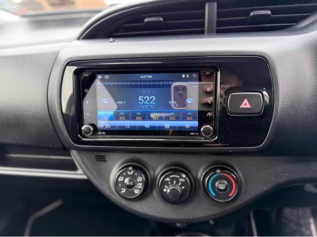 2019 Toyota Yaris - thumbnail 20