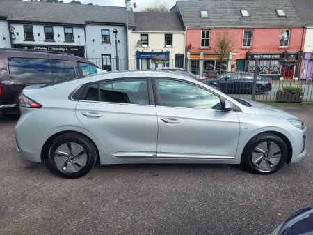 2020 Hyundai Ioniq - thumbnail 7