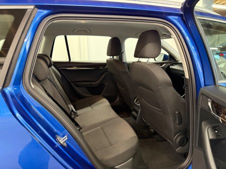 2017 Skoda Octavia - thumbnail 9