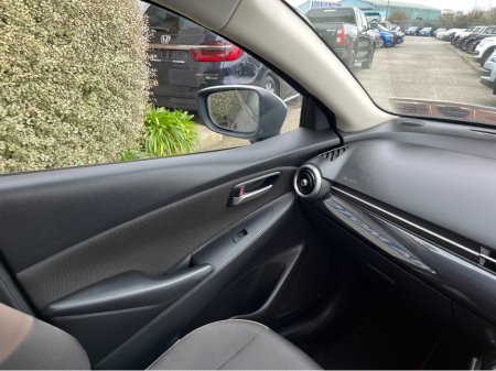 2022 Mazda Mazda2 - thumbnail 17