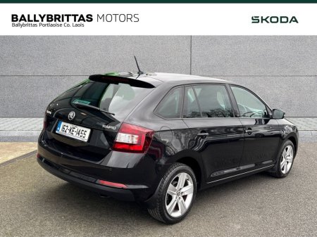 2016 Skoda Rapid - thumbnail 5