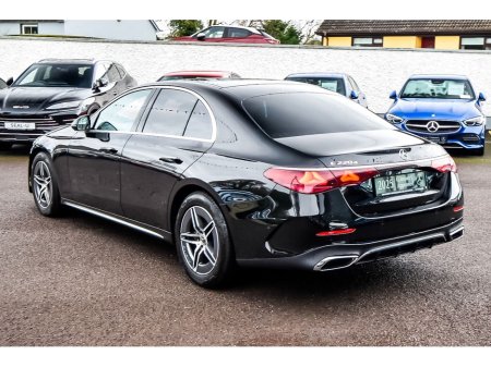 2025 Mercedes-Benz E Class - thumbnail 4