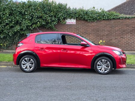 2021 Peugeot 208 - thumbnail 6