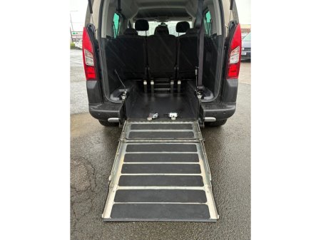 2015 Peugeot Partner - thumbnail 12