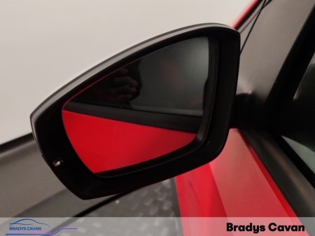 2017 Volkswagen Polo T-Cross thumbnail