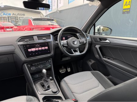 2019 Volkswagen Tiguan R-LINE 4WD - 2.0L DIESEL - AUTO - 12M WARRANTY - CAR: 1724 €32,950 thumbnail
