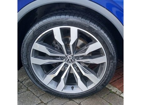 2023 Volkswagen Tiguan - thumbnail 4