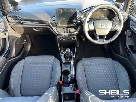 2019 Ford Fiesta - view 3