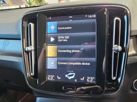 2023 Volvo XC40 - thumbnail 16