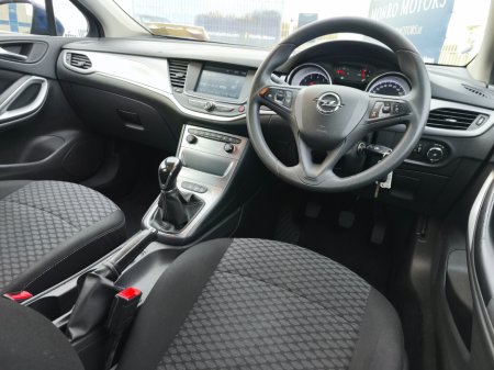 2017 Opel Astra - thumbnail 10