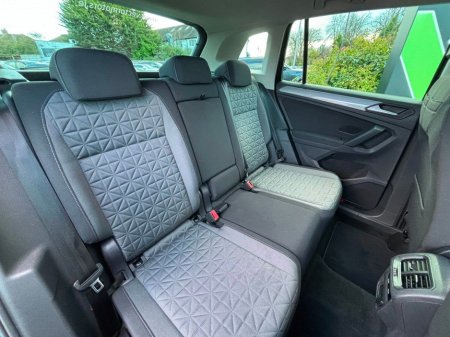 2022 Volkswagen Tiguan PLUG IN HYBRID PETROL 1.4 TSI AUTO PHEV €33,995 thumbnail