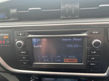 2013 Toyota Auris - thumbnail 15