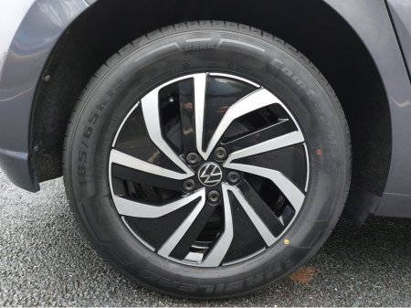 2023 Volkswagen Polo LIFE 1.0 TSI 95BHP D7F 5DR AUTO IRISH CAR FULL SERVICE HISTORY €20,995 thumbnail