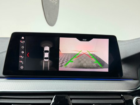 2019 BMW 5 Series - thumbnail 16