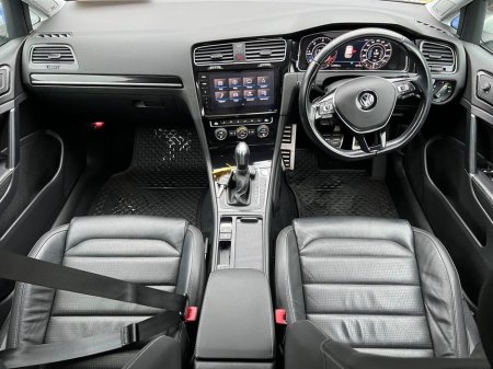 2020 Volkswagen Golf HIGHLINE 2.0 TDI * HUGE SPEC * // LEATHER HEATED SEATS // DYNAUDIO // 360 SURROUND PARKING SENSORS €23,990 thumbnail