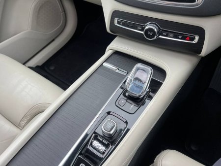 2019 Volvo XC90 - thumbnail 10