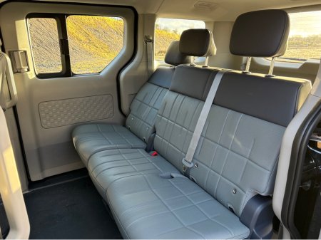 2026 Kia PV5 PASSENGER K4 2026 €46,000 thumbnail