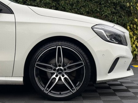 2017 Mercedes-Benz A Class A180 AMG-STYLE 1.6 AUTO // NEW 19" AMG-LINE ALLOYS // BLUETOOTH MUSIC // HEATED SEATS €16,900 thumbnail