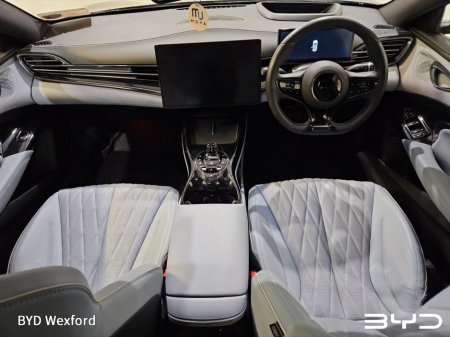 2024 BYD Seal 82.5kWh Excellence 4WD €41,475 thumbnail