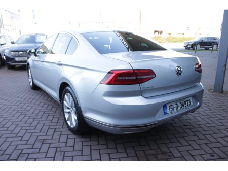 2015 Volkswagen Passat - thumbnail 6