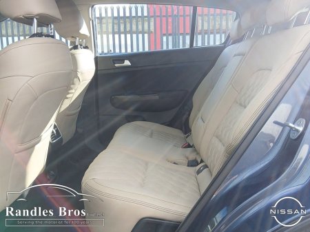 2020 Kia Sportage - thumbnail 9