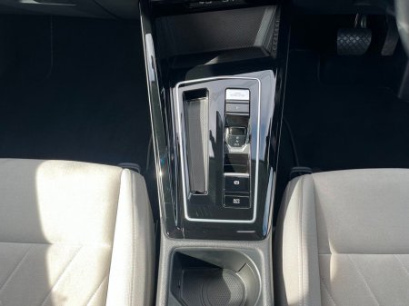 2023 Volkswagen Golf MK 8 STYLE 1.5 AUTO MHEV HIGH SPEC €28,995 thumbnail