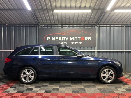 2015 Mercedes-Benz C Class C 220 BLUETEC €12,950 thumbnail