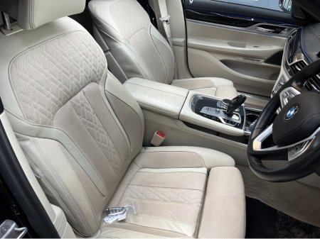 2016 BMW 7 Series - thumbnail 11