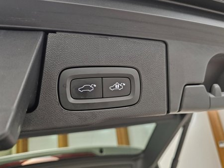 2025 Volvo XC60 - thumbnail 23