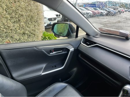 2020 Toyota Rav4 - thumbnail 16