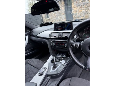 2014 BMW 3 Series - thumbnail 17