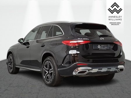 2024 Mercedes-Benz GLC Class GLC300e AMG Line 4Matic €64,950 thumbnail