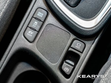 2022 Toyota Yaris Cross - thumbnail 17