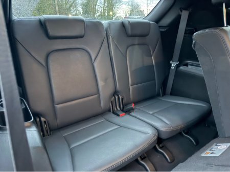 2017 Hyundai Santa Fe 2.2D EXECUTIVE 4WD 5DR €14,950 thumbnail