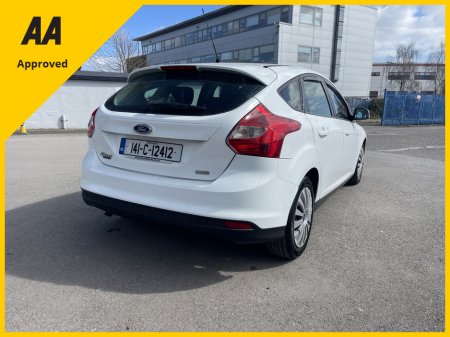 2014 Ford Focus - thumbnail 14