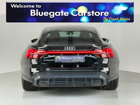 2022 Audi e-tron GT quattro GT QUATTRO BASE**93.4 kHw**Digital Dash**Touchscreen Media**Reverse Camera**Glass Panoramic Roof**Electric Seats**Black Leather Interior**Heated Seats**Multifunctional Steering Wheel €54,785