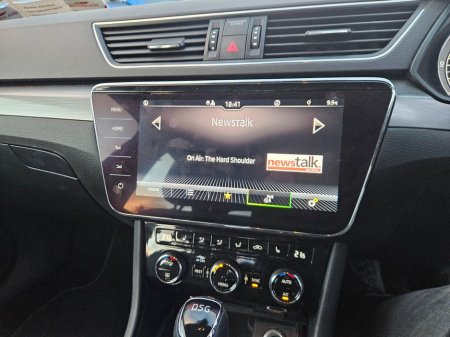 2021 Skoda Superb STYLE 2.0tdi 150HP DSG 5DR Auto €21,990 thumbnail