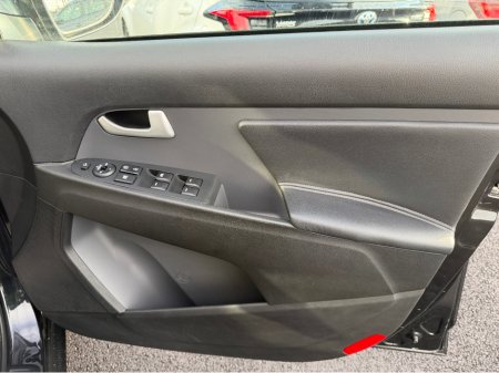 2016 Kia Sportage Sportage - panoramic roof - Top spec €12,890 thumbnail