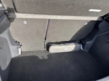 2023 Toyota Yaris - thumbnail 22