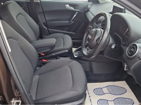 2015 Audi A1 - thumbnail 10