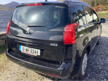 2010 Peugeot 5008 - thumbnail 15