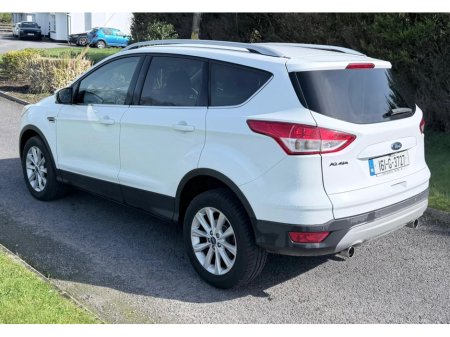 2016 Ford Kuga - thumbnail 4