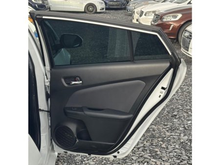 2021 Toyota Prius - thumbnail 9