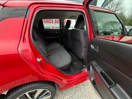 2017 Suzuki Swift - thumbnail 7