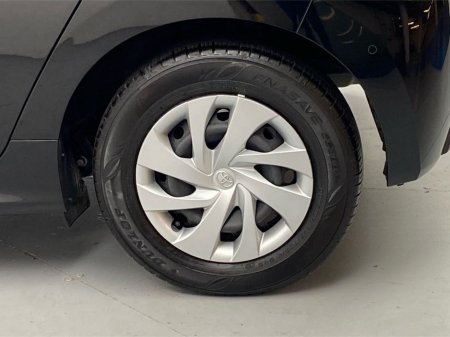 2021 Toyota Yaris - thumbnail 15