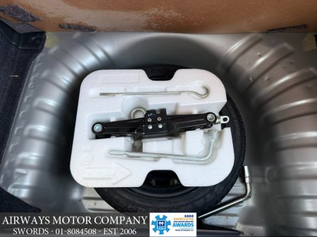 2017 Nissan Micra - thumbnail 23