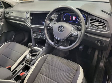 2020 Volkswagen T-Roc 1.5 TSI 150bhp Sport €22,975 thumbnail