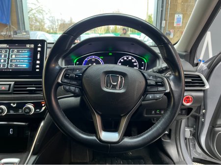 2020 Honda Accord 2020 HONDA ACCORD EX 2.0 AUTOMATIC / CRUISE CONTROL / REVERSE CAMERA / ELECTRIC MEMORY & HEATED SEATS / PADDLE SHIFTERS / HEATED REAR SEATS thumbnail
