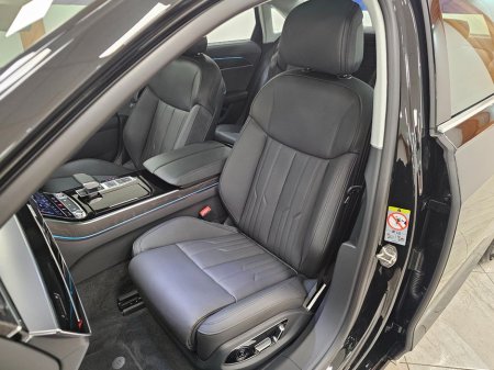 2024 Audi A8 - thumbnail 18